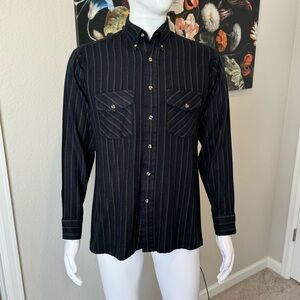 Van Heusen Black and Gold Casual Button Down Shirt